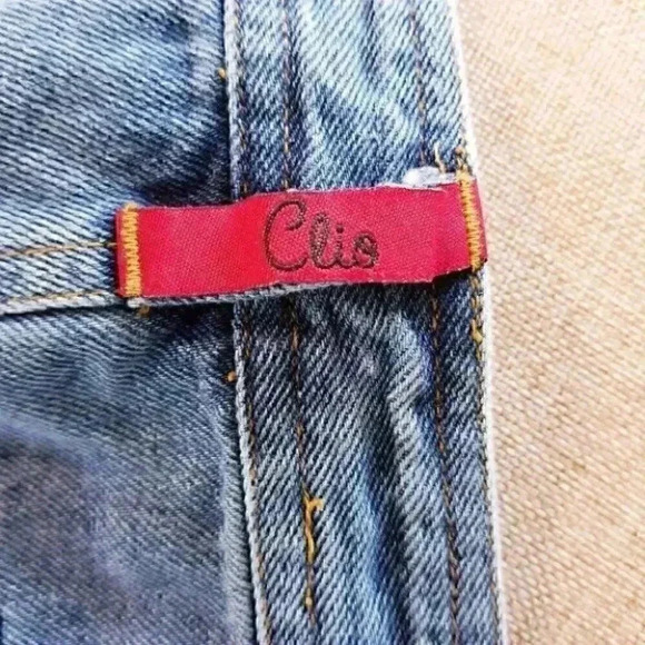 CLIO Cotton Distressed Jean Skirt 6 - Picture 7 of 9